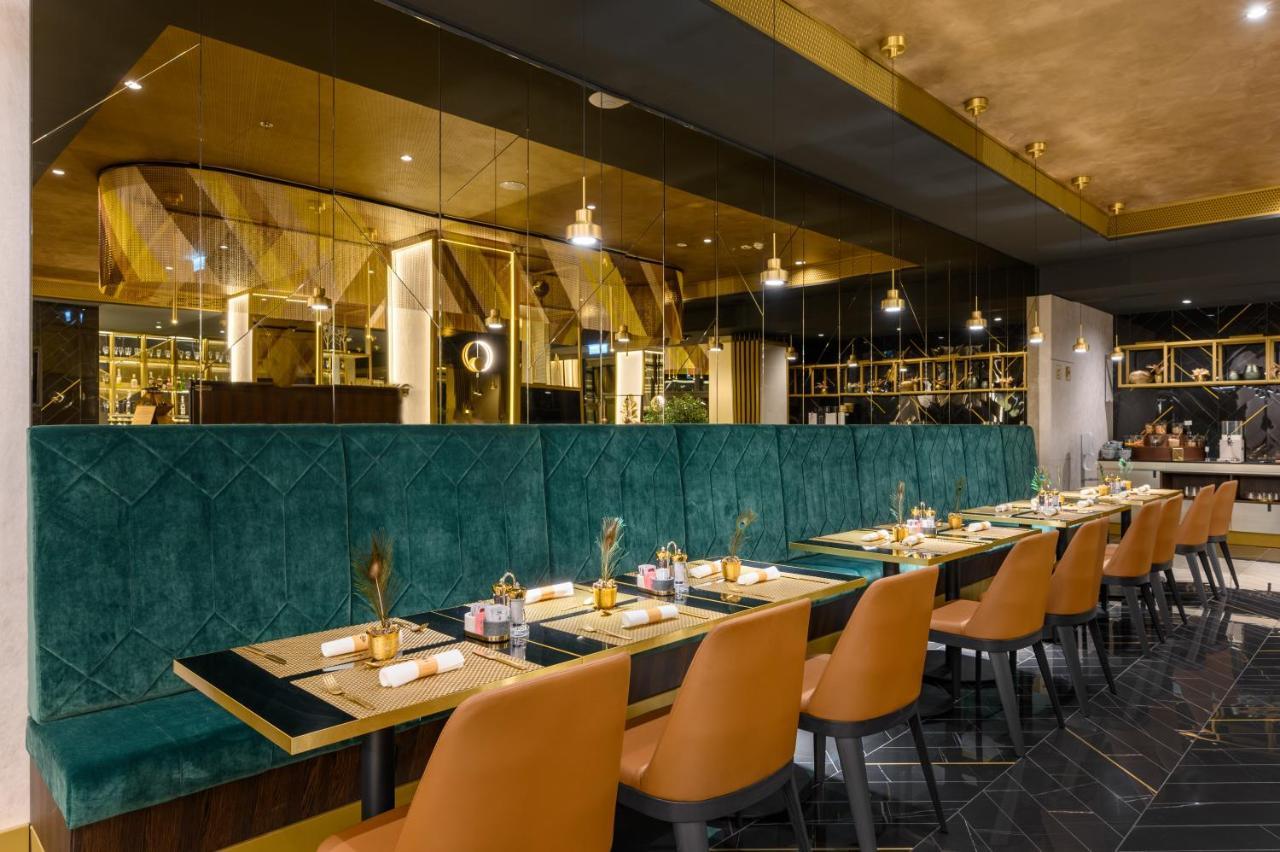 Emerald Hotel By Continental Group Budapest Esterno foto