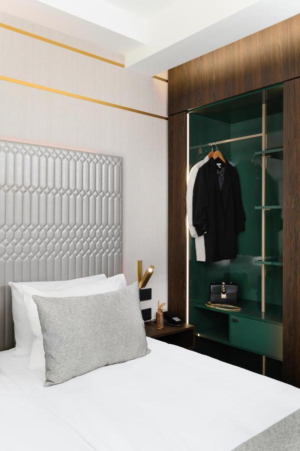 Emerald Hotel By Continental Group Budapest Esterno foto