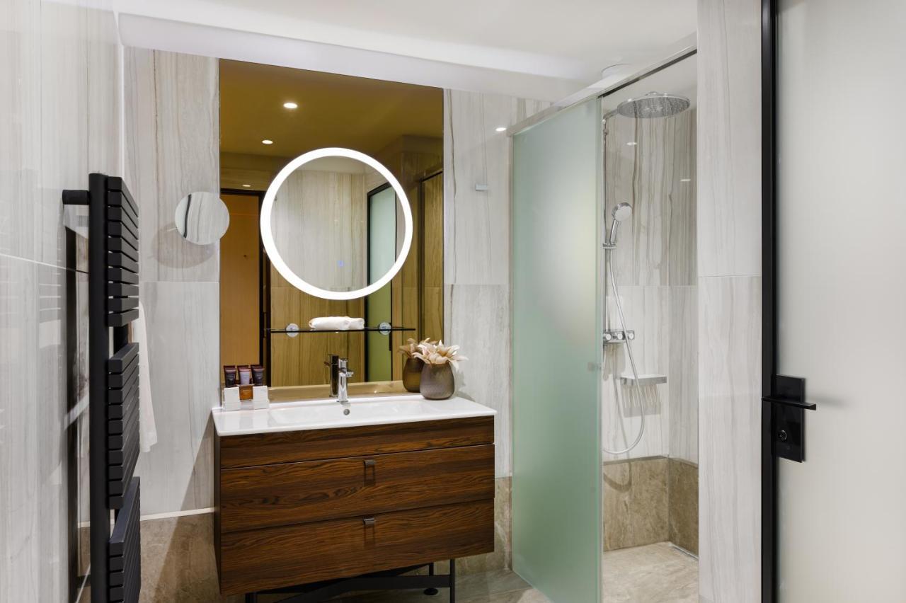 Emerald Hotel By Continental Group Budapest Esterno foto